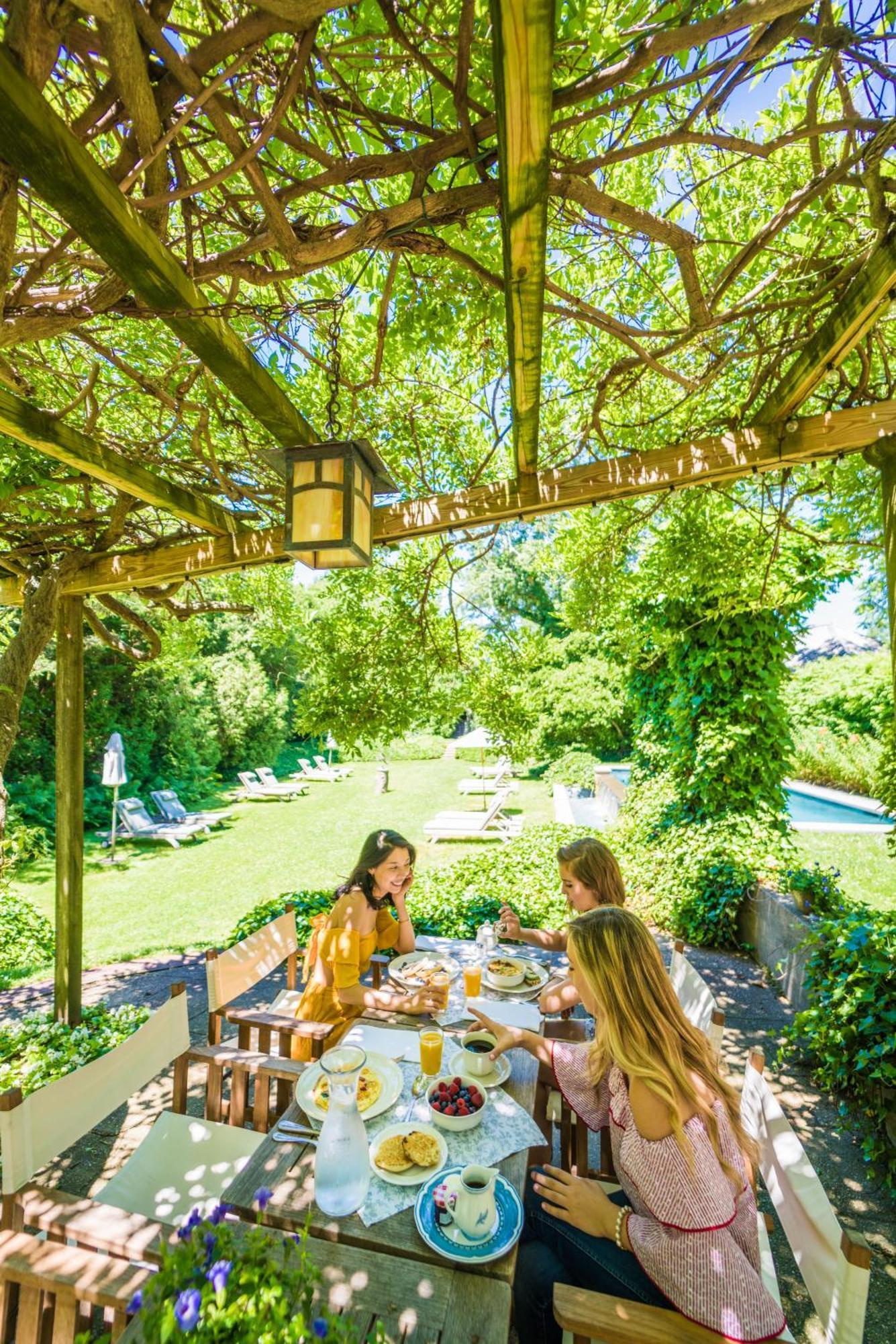 The Baker House 1650 Bed & Breakfast East Hampton Bagian luar foto