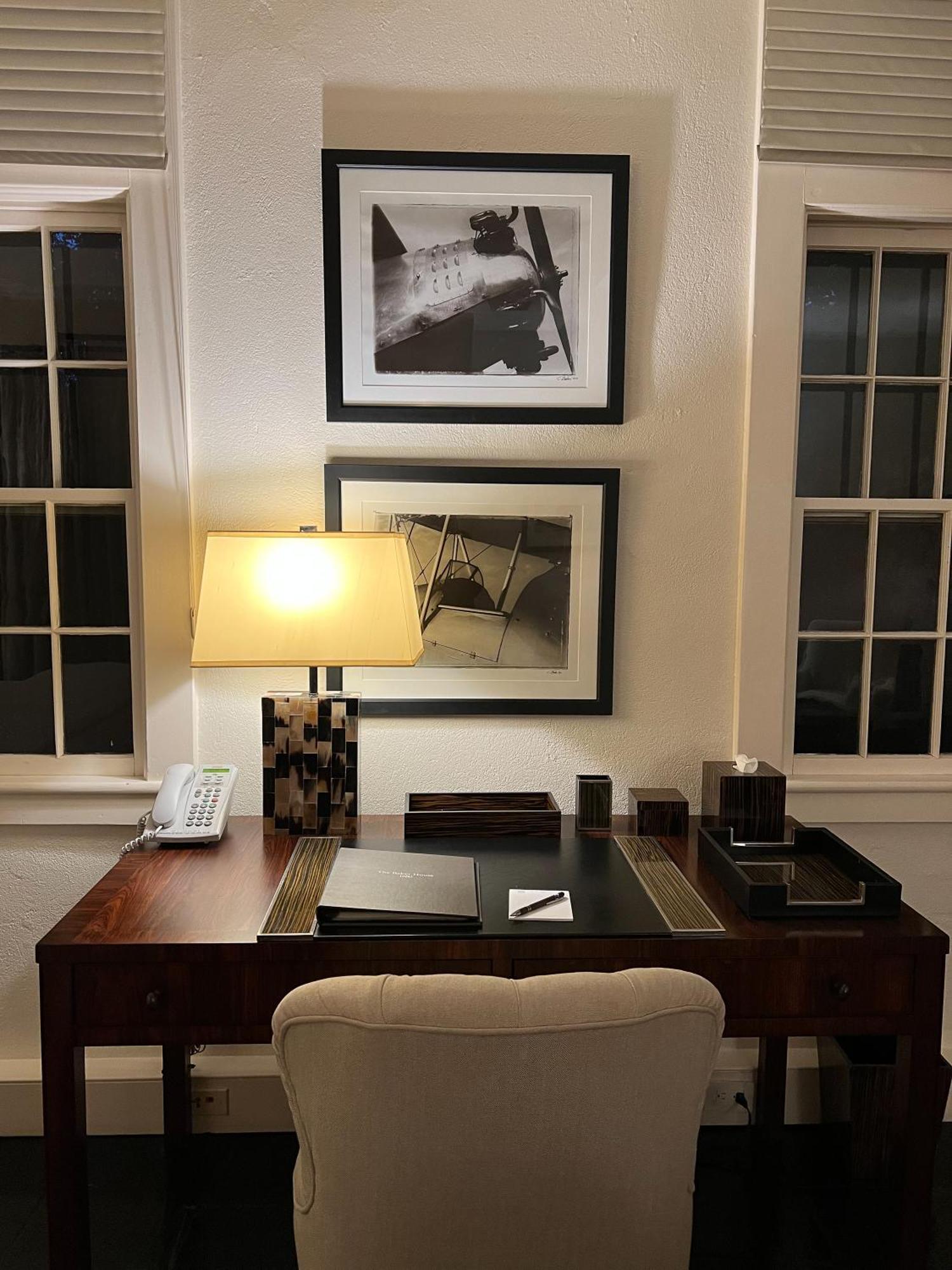 The Baker House 1650 Bed & Breakfast East Hampton Ruang foto