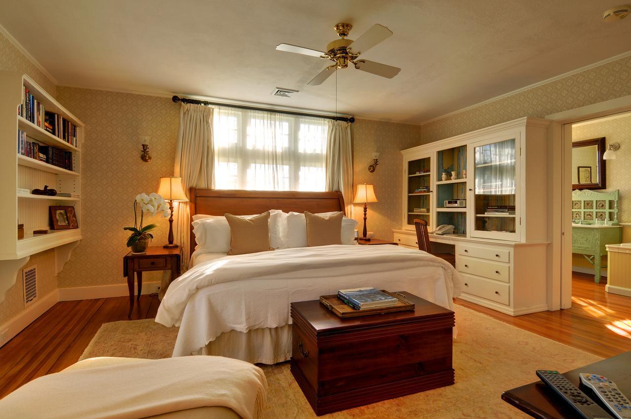 The Baker House 1650 Bed & Breakfast East Hampton Bagian luar foto