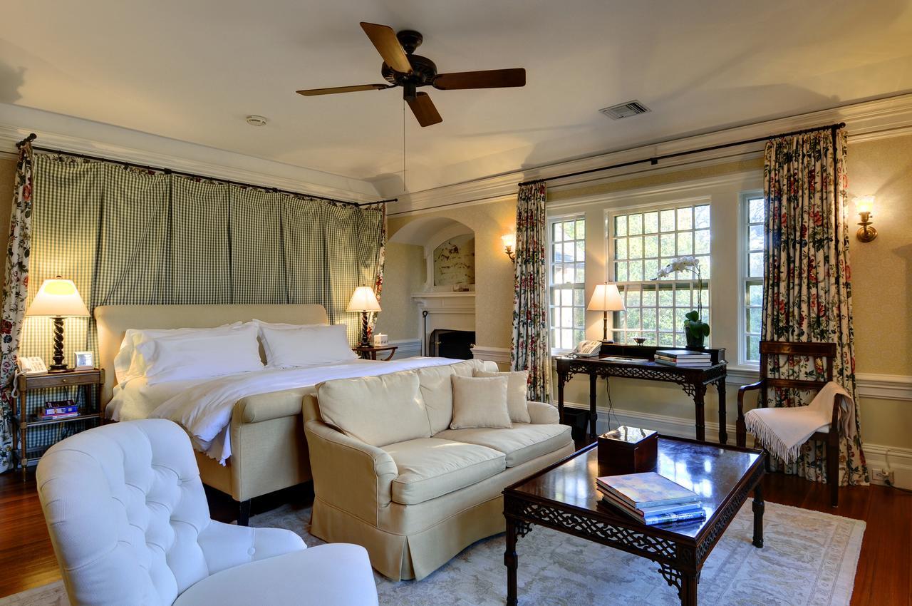 The Baker House 1650 Bed & Breakfast East Hampton Bagian luar foto